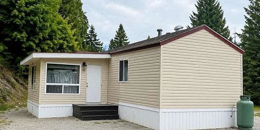 15 7668 Sunshine Coast Highway