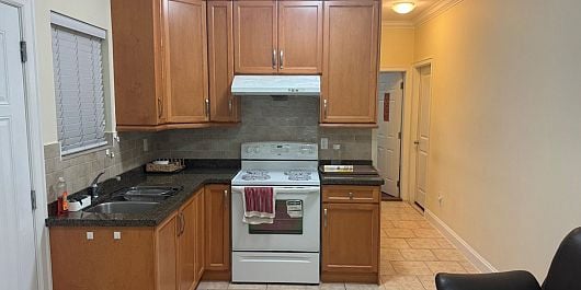 73xx WILLIAMS ROAD, Richmond BC V7A 1E8
