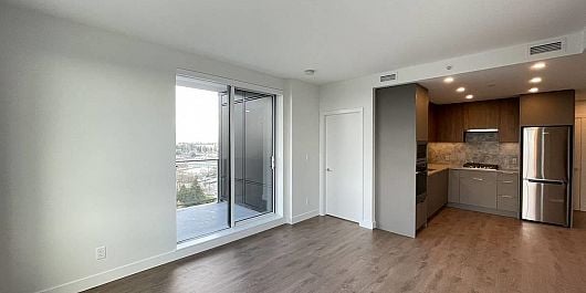 4XX 13359 OLD YALE RD, Surrey BC V3T 3C6