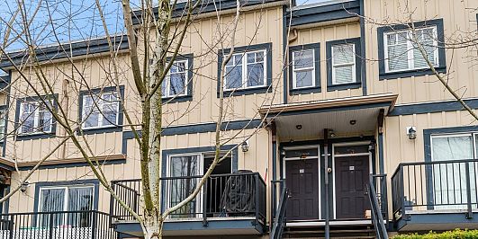 Photo of 203 2263 TRIUMPH STREET in East Vancouver