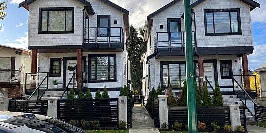 Photo of 1 5455 KILLARNEY STREET in East Vancouver