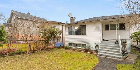 Photo of 2545 E 29TH AVENUE in East Vancouver