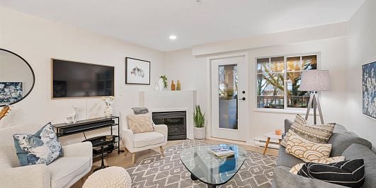 Photo of 2422 E 8TH AVENUE, Vancouver BC V5M 4V4 in East Vancouver
