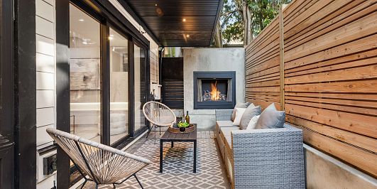 Photo of 2 365 E 33rd Avenue in East Vancouver