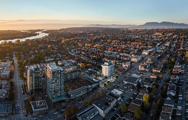 904 8415 GRANVILLE STREET S.W. Marine