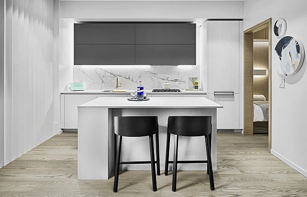 408 8415 GRANVILLE STREET S.W. Marine