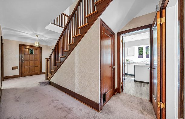 4132 CROWN CRESCENT Point Grey