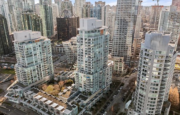 407 590 NICOLA STREET Coal Harbour