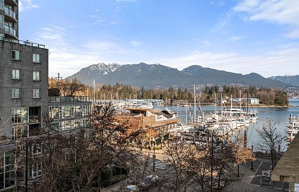 407 590 NICOLA STREET Coal Harbour