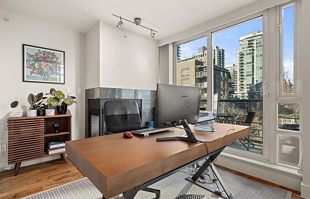 407 590 NICOLA STREET Coal Harbour