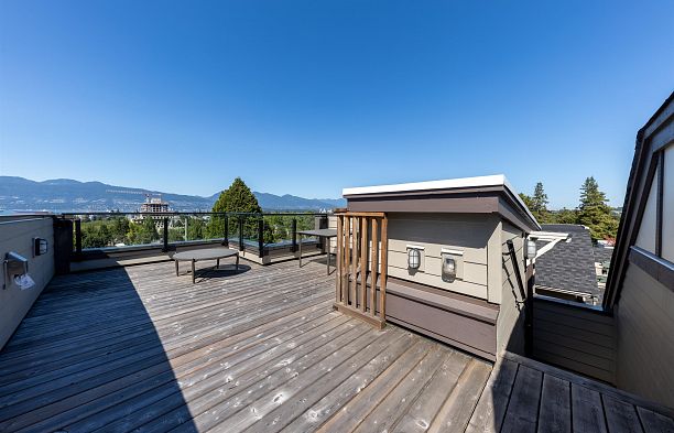 3755 W 13TH AVENUE Point Grey