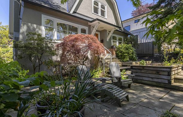 4269 W 13TH AVENUE Point Grey