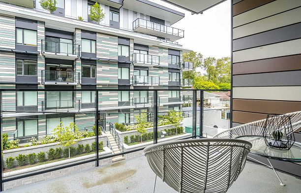 305 477 W 59TH AVENUE South Cambie