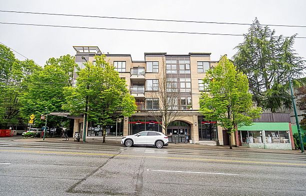 301 2015 TRAFALGAR STREET Kitsilano