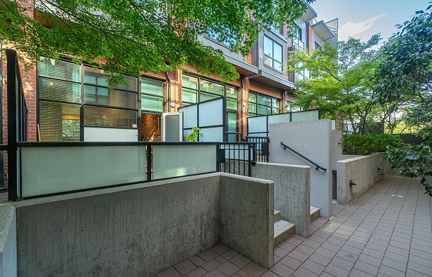 8888 SELKIRK STREET Marpole