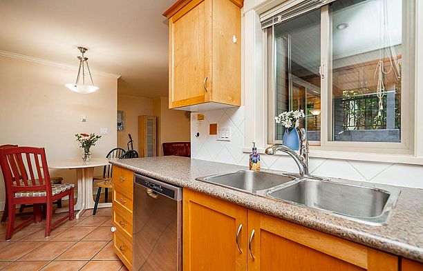 2311 W 8TH AVENUE Kitsilano