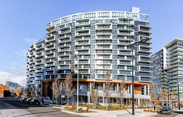 914 1768 COOK STREET False Creek