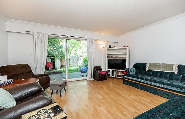 204 1933 W 5TH AVENUE Kitsilano