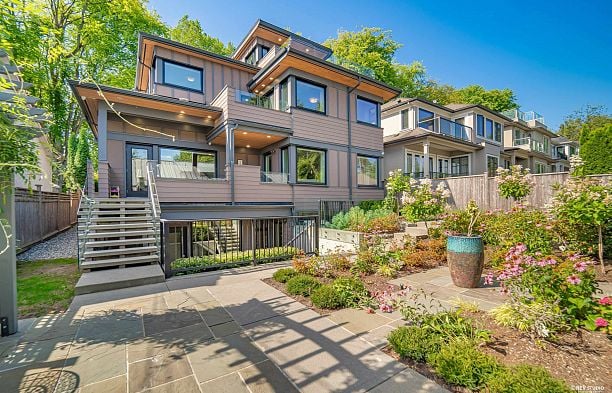 3853 W 14TH AVENUE Point Grey