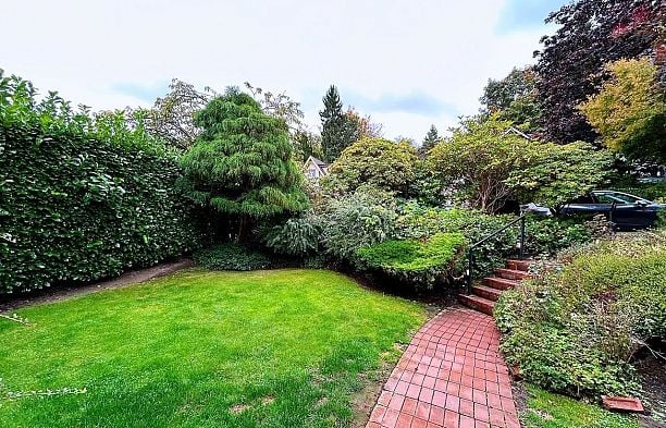 4309 LOCARNO CRESCENT Point Grey