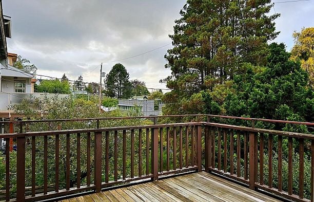 4309 LOCARNO CRESCENT Point Grey