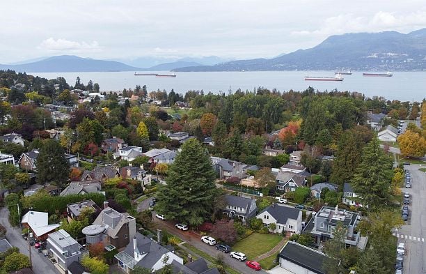 4309 LOCARNO CRESCENT Point Grey