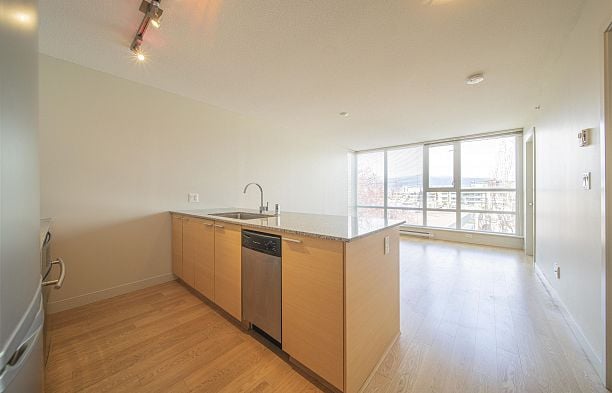 502 1808 W 3RD AVENUE Kitsilano