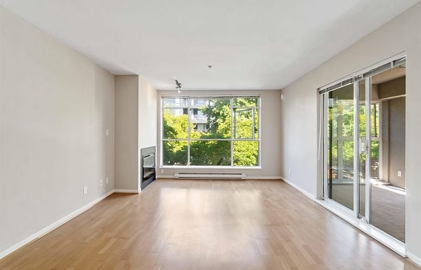 304 2268 W 12TH AVENUE Kitsilano