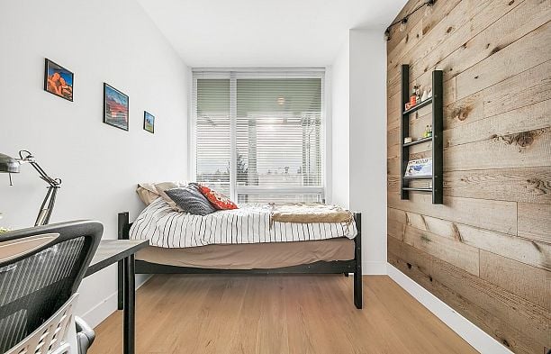 412 2528 MAPLE STREET Kitsilano