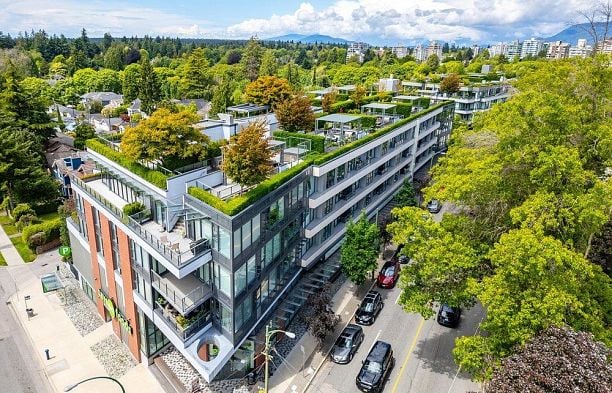 209 2102 W 48TH AVENUE Kerrisdale