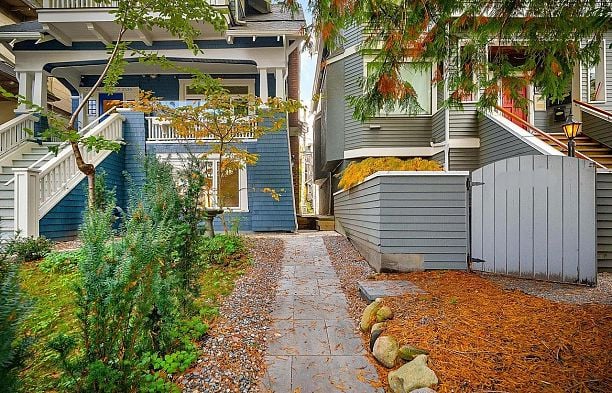 1 3536 POINT GREY ROAD Kitsilano