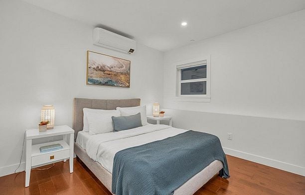 1 3536 POINT GREY ROAD Kitsilano