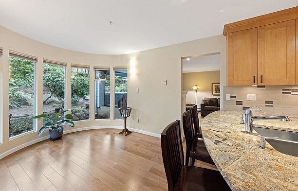 103 7520 COLUMBIA STREET Marpole