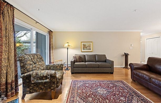 103 7520 COLUMBIA STREET Marpole