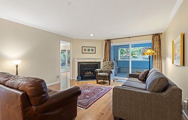 103 7520 COLUMBIA STREET Marpole