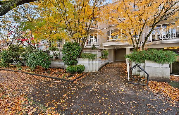 103 2256 W 7TH AVENUE Kitsilano