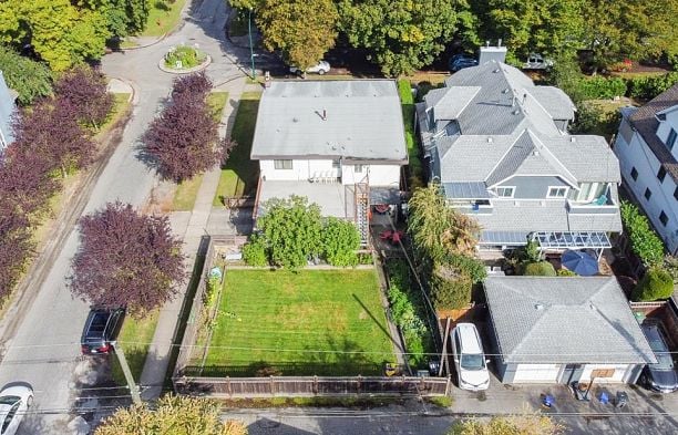 2296 W 14TH AVENUE Kitsilano