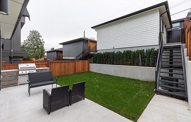 B 3538 W 14TH AVENUE Kitsilano