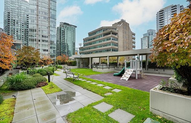 401 1211 MELVILLE STREET Coal Harbour