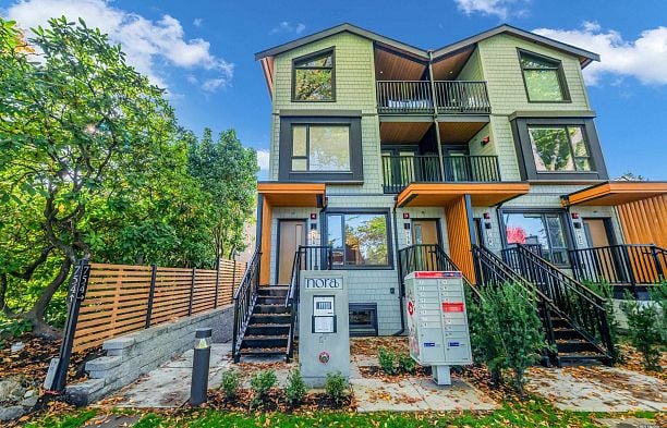 756 W 26TH AVENUE Cambie