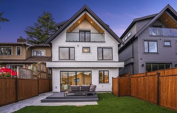 2 2138 W 48TH AVENUE Kerrisdale