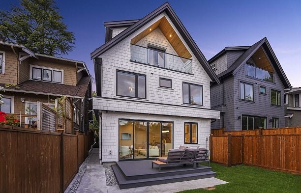 2 2138 W 48TH AVENUE Kerrisdale