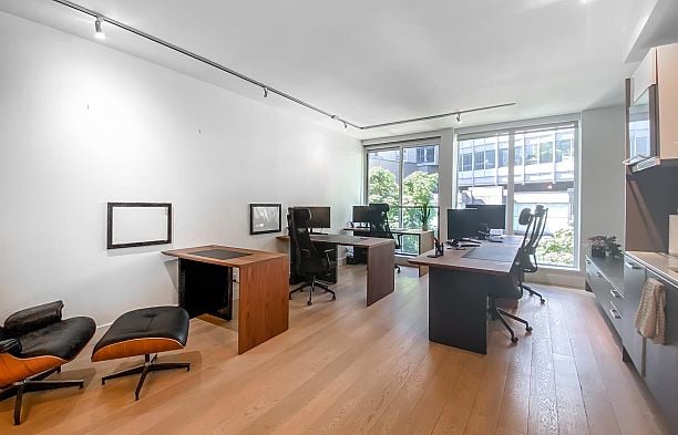 301 1477 W PENDER STREET Coal Harbour