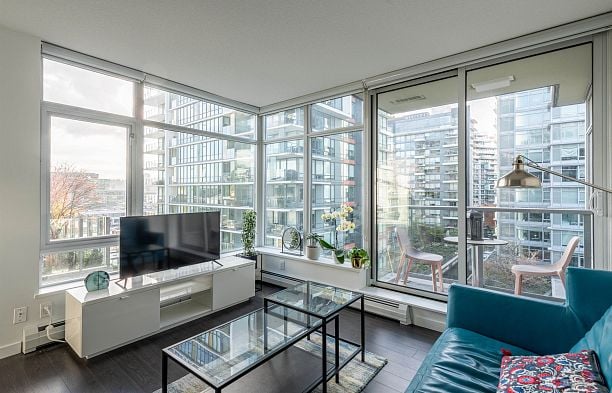 804 138 W 1ST AVENUE False Creek