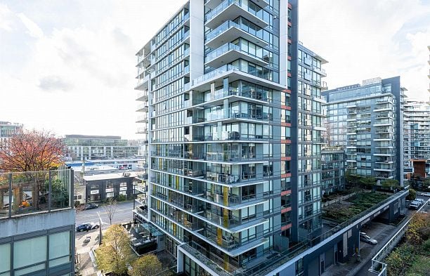 804 138 W 1ST AVENUE False Creek