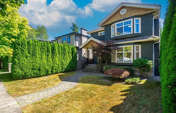 2818 W 19TH AVENUE Arbutus