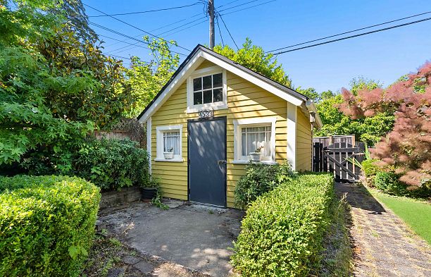 4533 W 8TH AVENUE Point Grey