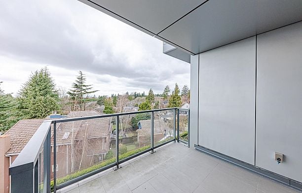 310 2102 W 48TH AVENUE Kerrisdale