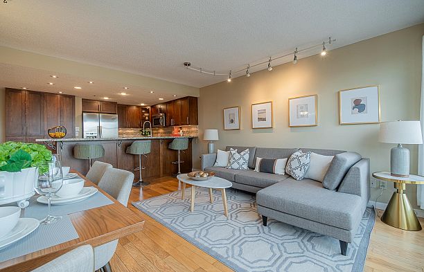 535 1515 W 2ND AVENUE False Creek