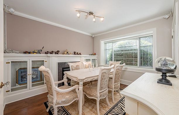 4389 LOCARNO CRESCENT Point Grey